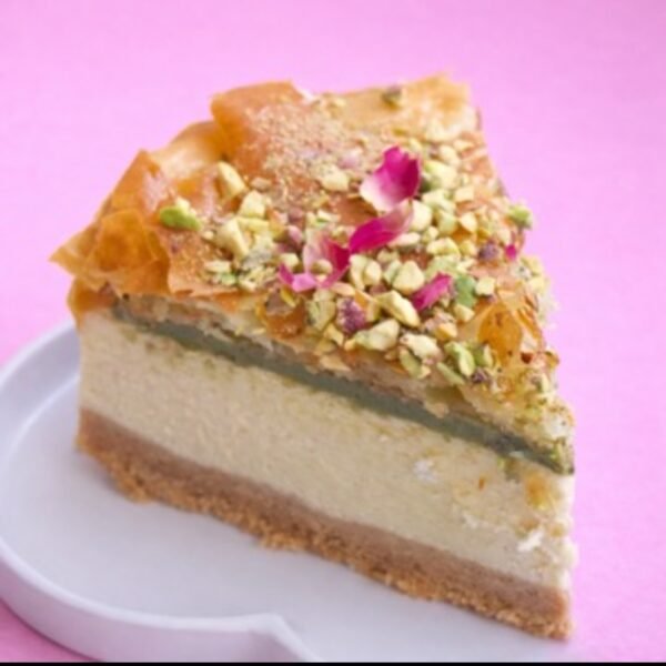 تشيزكيك البقلاوه